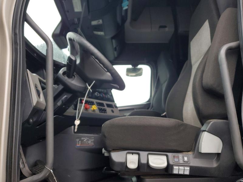 Продажа на аукционе авто 2021 Freigliner Cascadia 126, vin: 3AKJHHDR8MSMH8880, номер лота: 77546265