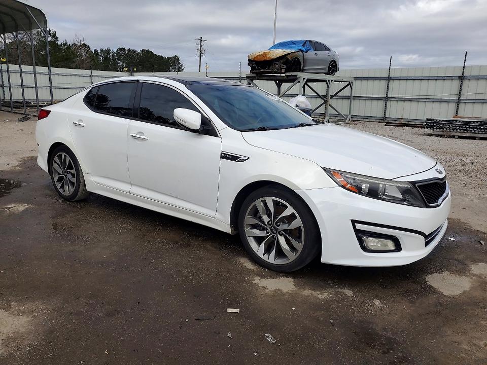 Продажа на аукционе авто 2015 Kia Optima, vin: 5XXGR4A61FG494617, номер лота: 77762335