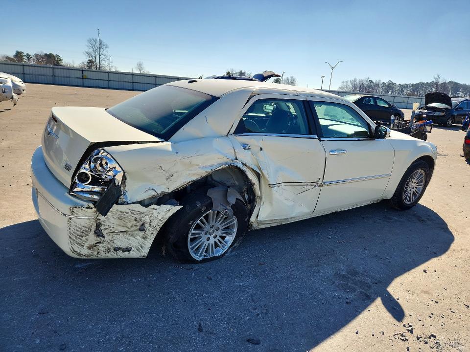 2010 Chrysler 300 მანქანა იყიდება აუქციონზე, vin: 2C3CA5CV0AH185277, აუქციონის ნომერი: 76524175