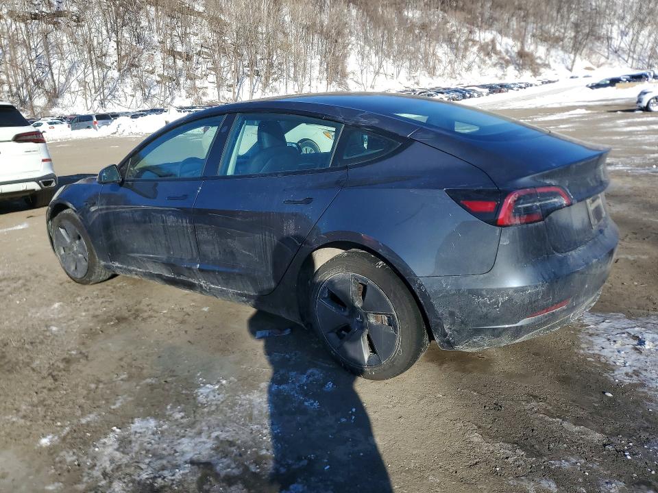Auction sale of the 2023 Tesla Model 3, vin: 5YJ3E1EA2PF680971, lot number: 75261395