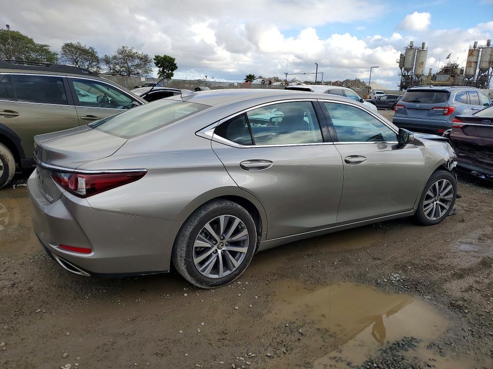 76664305 :رقم المزاد ، 58ACZ1B19MU097152 vin ، 2021 Lexus Es 350 مزاد بيع