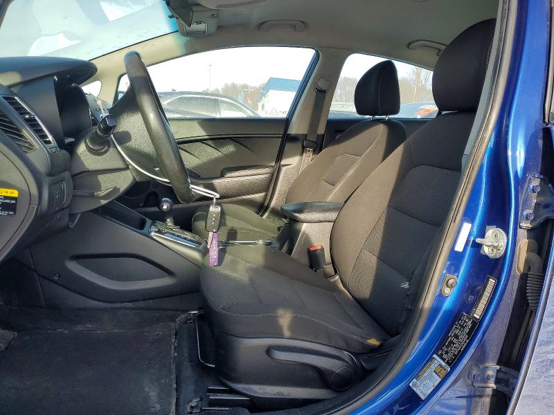 2018 Kia Forte მანქანა იყიდება აუქციონზე, vin: 3KPFK4A72JE236049, აუქციონის ნომერი: 75759035