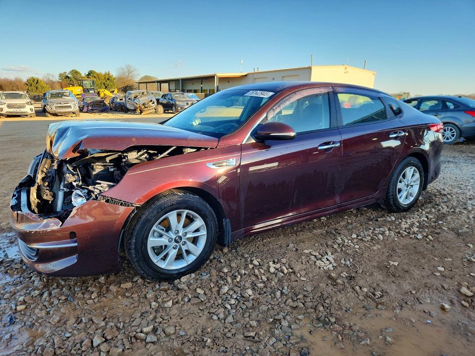 76142945 :رقم المزاد ، 5XXGT4L34HG151615 vin ، 2017 Kia Optima مزاد بيع