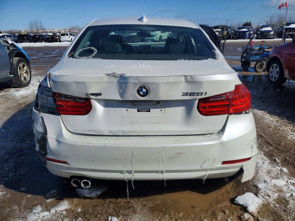 2013 Bmw 328 მანქანა იყიდება აუქციონზე, vin: WBA3B3C53DF537705, აუქციონის ნომერი: 74216775