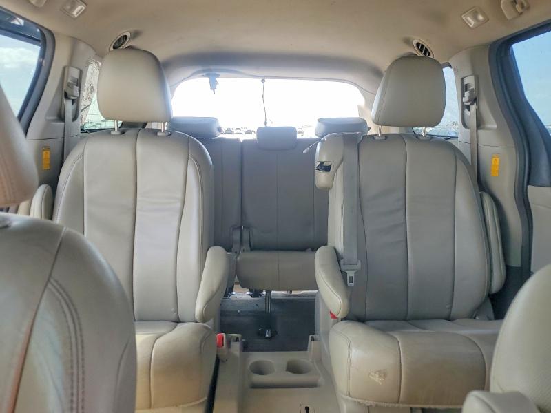 78521105 :رقم المزاد ، 5TDYK3DC2ES508123 vin ، 2014 Toyota Sienna مزاد بيع