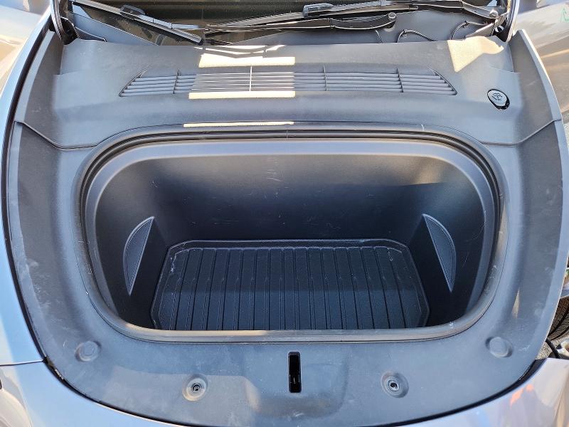2025 Tesla Model Y მანქანა იყიდება აუქციონზე, vin: 7SAYGDED5SA376697, აუქციონის ნომერი: 79094525