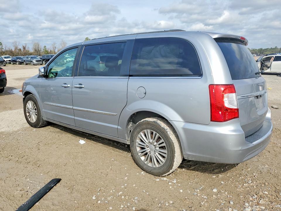 2015 Chrysler Town & Country მანქანა იყიდება აუქციონზე, vin: 2C4RC1CG1FR619640, აუქციონის ნომერი: 77569325