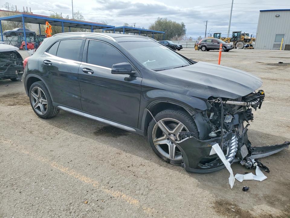 77230025 :رقم المزاد ، WDCTG4GB7FJ074987 vin ، 2015 Mercedes-benz Gla مزاد بيع