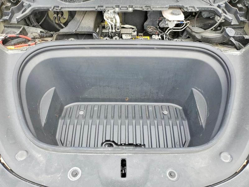76832775 :رقم المزاد ، 7SAYGDEF2NF337770 vin ، 2022 Tesla Model Y مزاد بيع