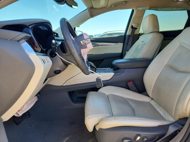 74235765 :رقم المزاد ، 1GYKNBRSXHZ295815 vin ، 2017 Cadillac Xt5 مزاد بيع