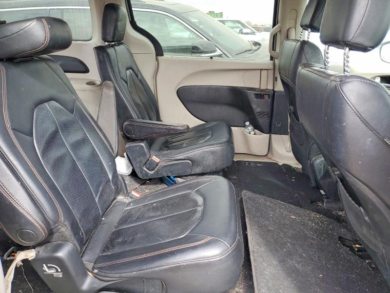 78794475 :رقم المزاد ، 2C4RC1BG4JR119031 vin ، 2018 Chrysler Pacifica مزاد بيع