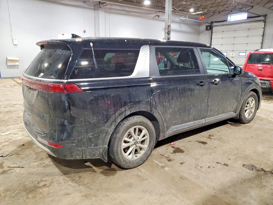 Продажа на аукционе авто 2023 Kia Carnival L, vin: KNDNB5H32P6282595, номер лота: 74836925