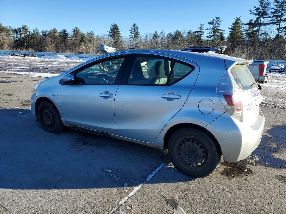 76067005 :رقم المزاد ، JTDKDTB39E1566438 vin ، 2014 Toyota Prius C مزاد بيع