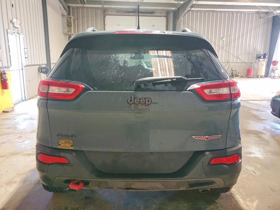 77765385 :رقم المزاد ، 1C4PJMBS8FW588012 vin ، 2015 Jeep Cherokee مزاد بيع