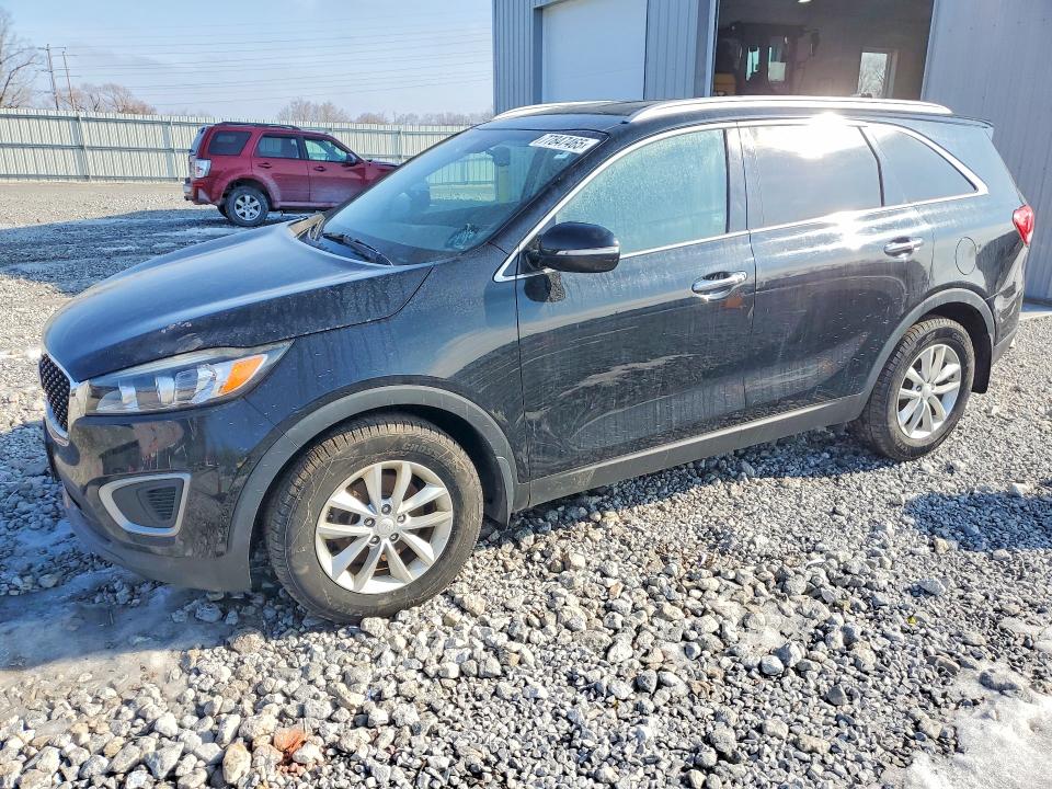 77847465 :رقم المزاد ، 5XYPG4A35JG357308 vin ، 2018 Kia Sorento مزاد بيع