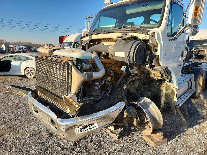 Продажа на аукционе авто 2000 Sterling Truck Lt, vin: 2FWYFWEB3YAB42909, номер лота: 75906285