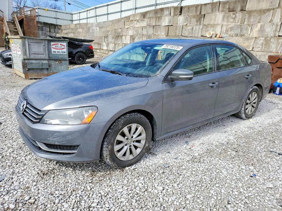 2013 Volkswagen Passat მანქანა იყიდება აუქციონზე, vin: 1VWAH7A32DC015986, აუქციონის ნომერი: 79218225