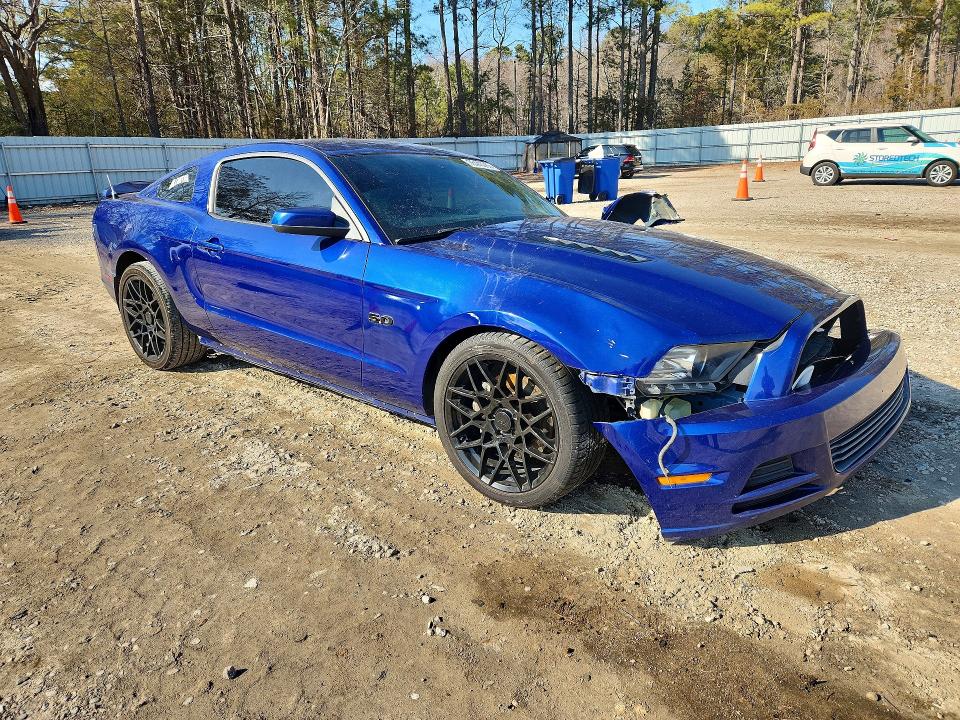 76443265 :رقم المزاد ، 1ZVBP8CF8E5310049 vin ، 2014 Ford Mustang مزاد بيع