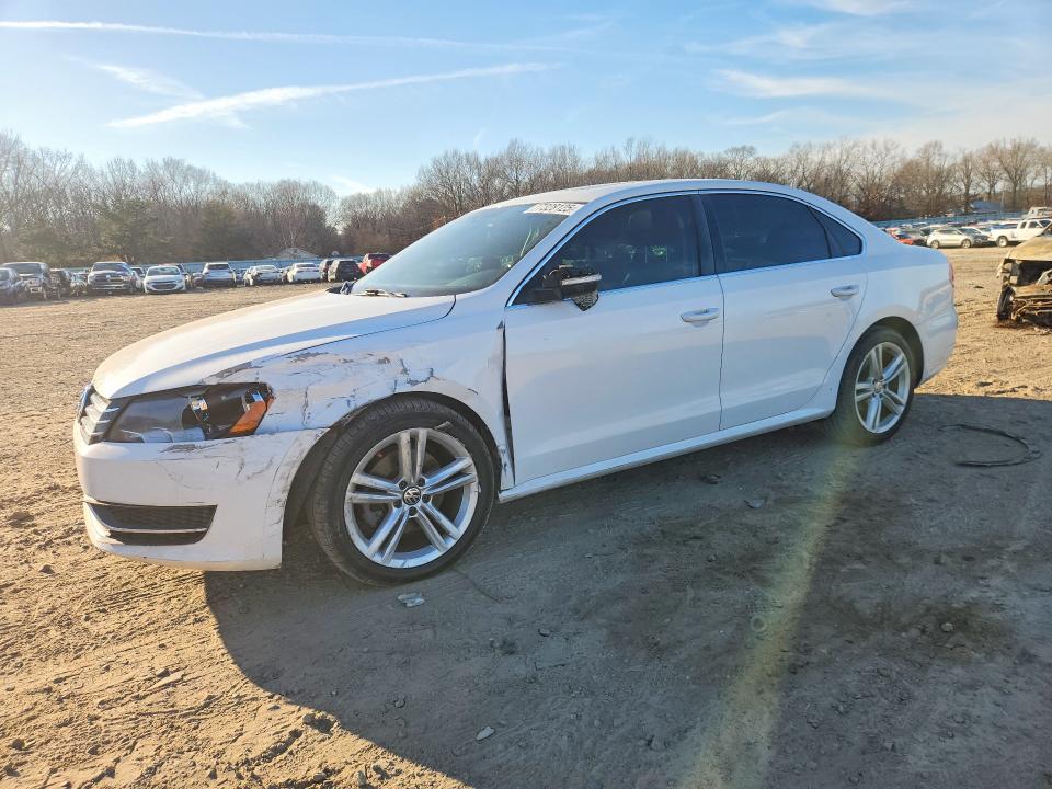 77328125 :رقم المزاد ، 1VWBT7A37EC110449 vin ، 2014 Volkswagen Passat مزاد بيع