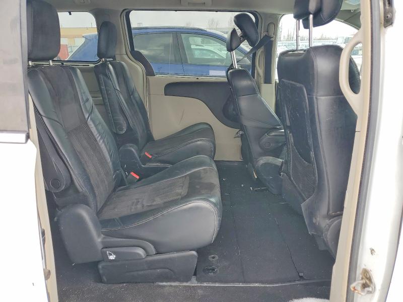 2014 Chrysler Town & Country მანქანა იყიდება აუქციონზე, vin: 2C4RC1CG1ER402202, აუქციონის ნომერი: 74281595