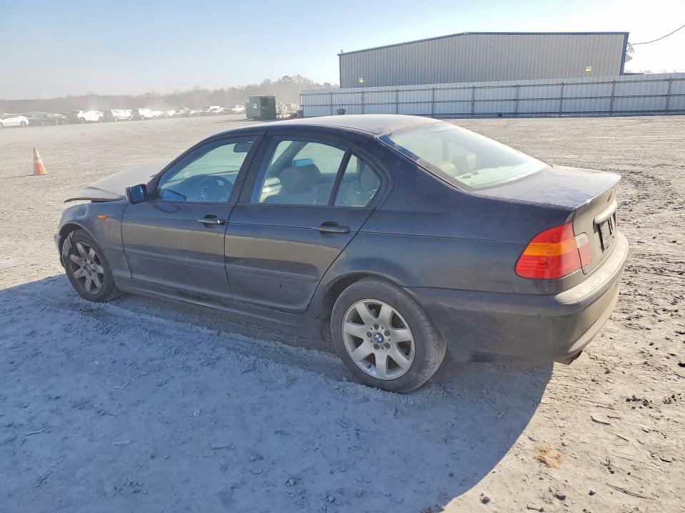 76925655 :رقم المزاد ، WBAET37483NJ32600 vin ، 2003 Bmw 325 مزاد بيع