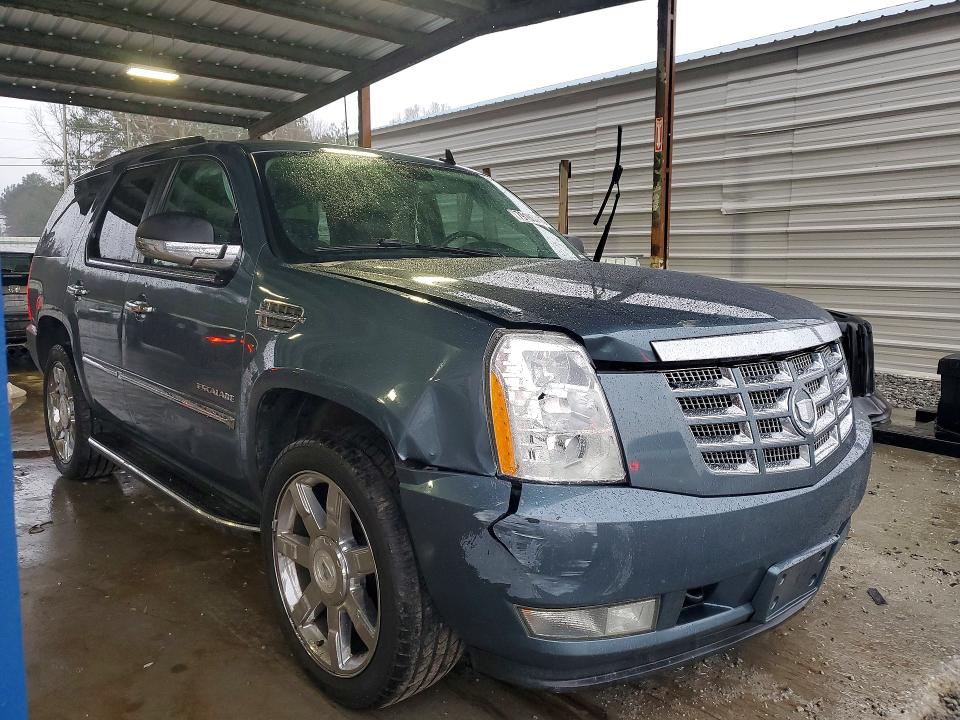 Продажа на аукционе авто 2010 Cadillac Escalade, vin: 1GYUKBEF8AR197348, номер лота: 79193345