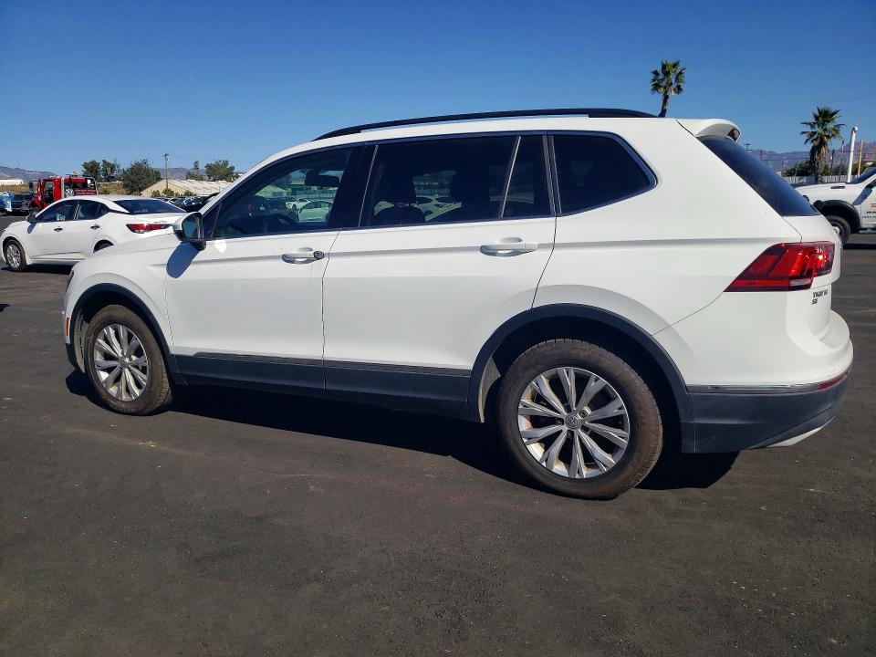 Продаж на аукціоні авто 2017 Volkswagen Tiguan, vin: 3VV3B7AX6JM059372, номер лоту: 74932335