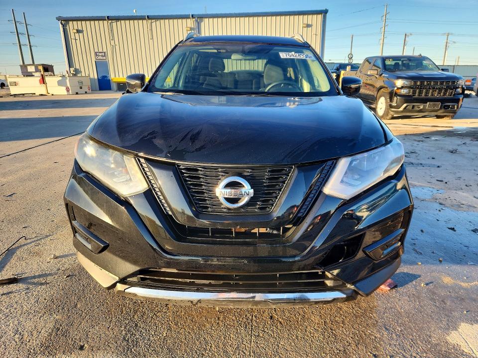 Продажа на аукционе авто 2017 Nissan Rogue, vin: 5N1AT2MT3HC773515, номер лота: 76428935