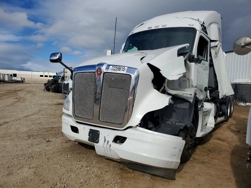 Продажа на аукционе авто 2019 Kenworth T680, vin: 1XKYD49X1KJ230016, номер лота: 72259615