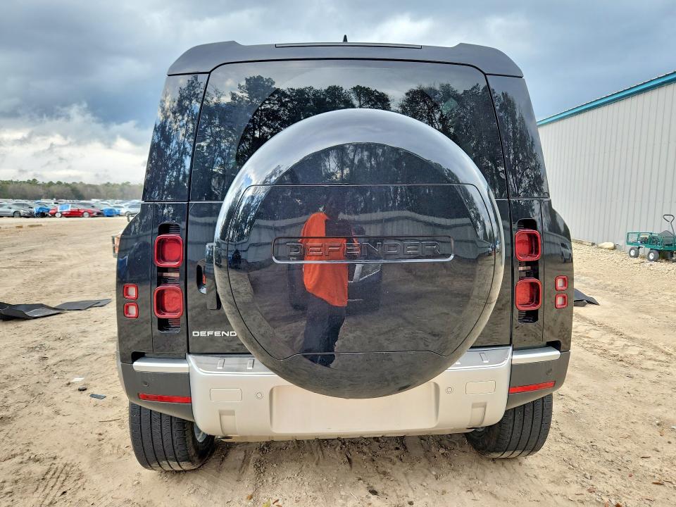 Продажа на аукционе авто 2024 Land Rover Defender, vin: SALEJ6EX2R2334049, номер лота: 78291445