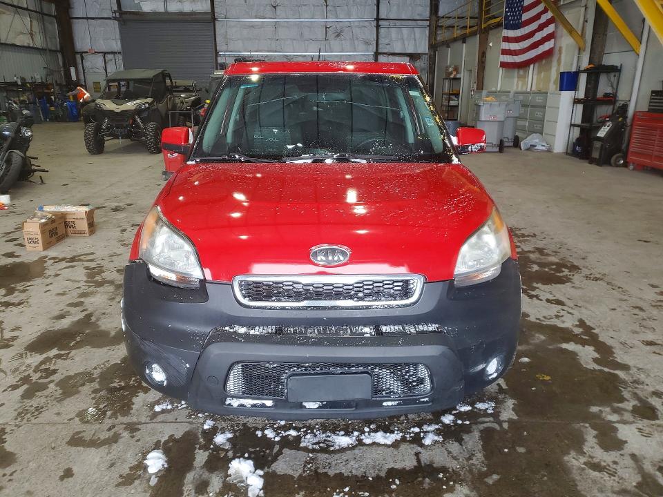 77776895 :رقم المزاد ، KNDJT2A22B7218409 vin ، 2011 Kia Soul مزاد بيع