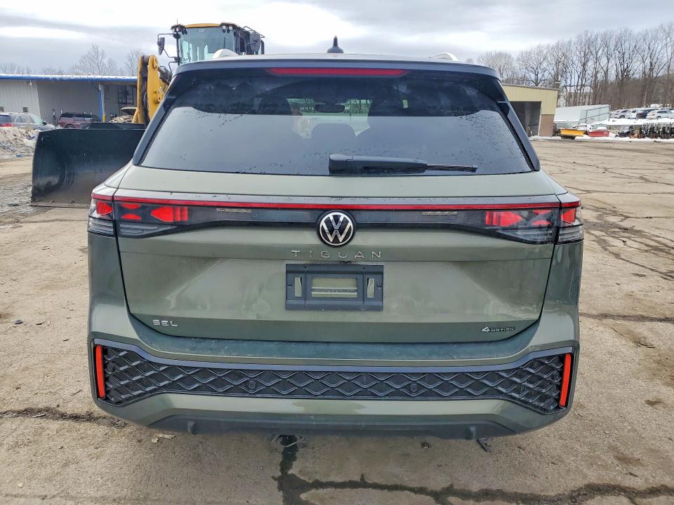 2025 Volkswagen Tiguan მანქანა იყიდება აუქციონზე, vin: 3VVLR7RM6SM060576, აუქციონის ნომერი: 77312365