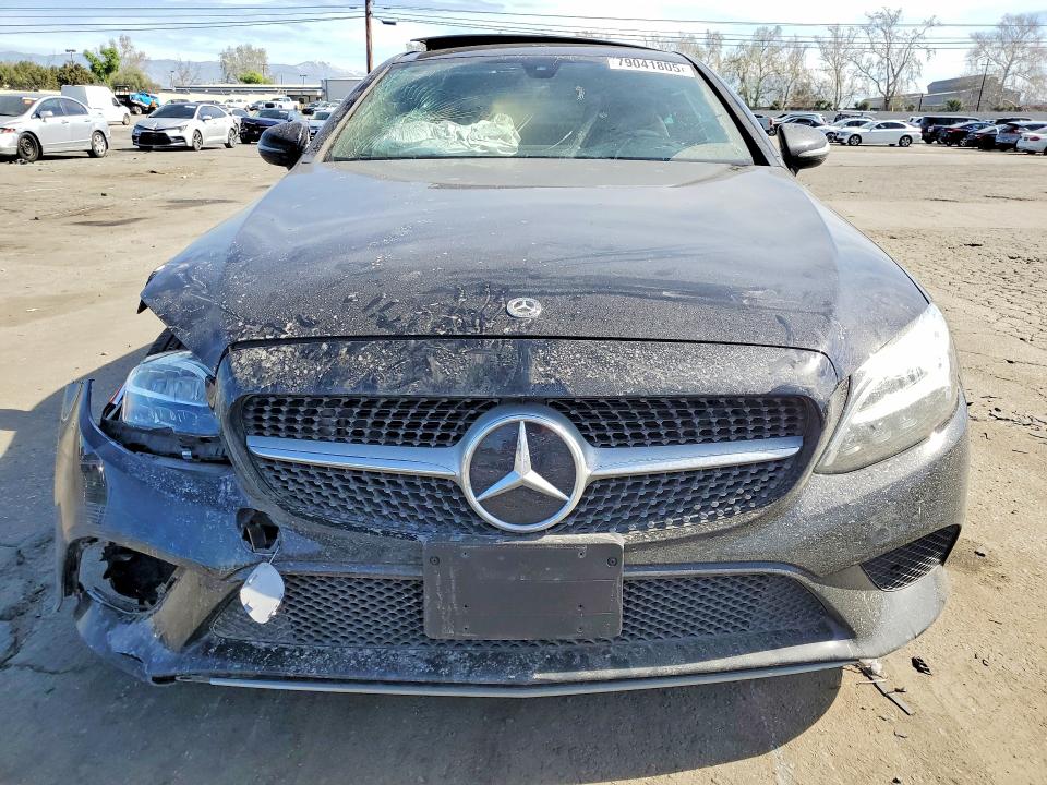 79041805 :رقم المزاد ، WDDWJ8DB9LF933131 vin ، 2020 Mercedes-benz C مزاد بيع