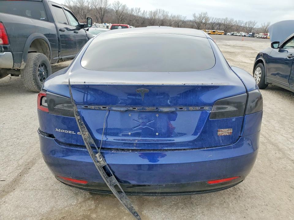2018 Tesla Model S მანქანა იყიდება აუქციონზე, vin: 5YJSA1E44JF300182, აუქციონის ნომერი: 77900655