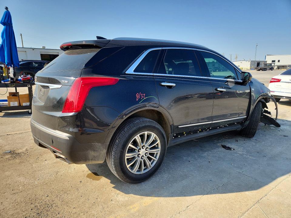 75704325 :رقم المزاد ، 1GYKNCRS9KZ107668 vin ، 2019 Cadillac Xt5 مزاد بيع