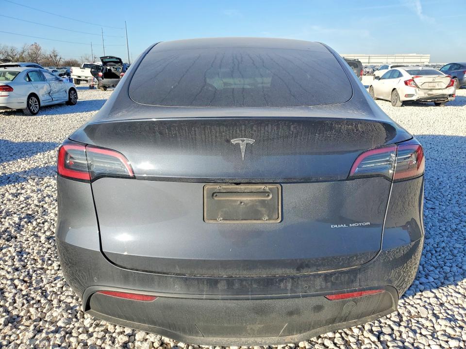 2022 Tesla Model Y მანქანა იყიდება აუქციონზე, vin: 7SAYGAEEXNF422362, აუქციონის ნომერი: 74955395