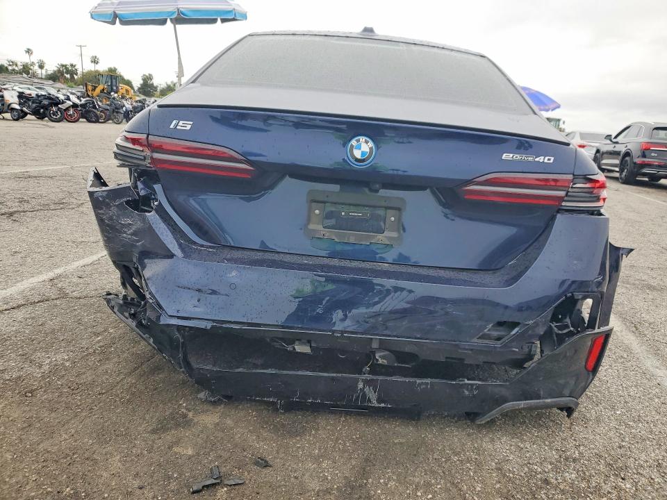 77710325 :رقم المزاد ، WBY33FK05SCT64208 vin ، 2025 Bmw I5 مزاد بيع