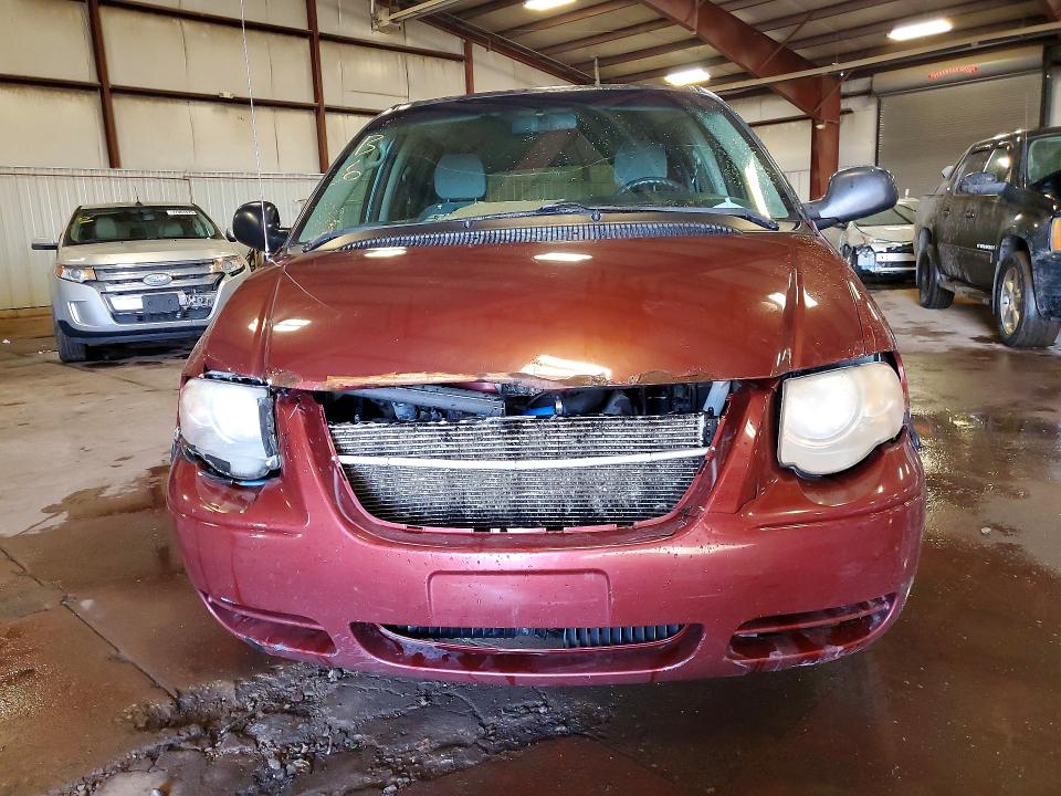 Продажа на аукционе авто 2006 Chrysler Town & Country, vin: 2A4GP54LX6R824222, номер лота: 77101395