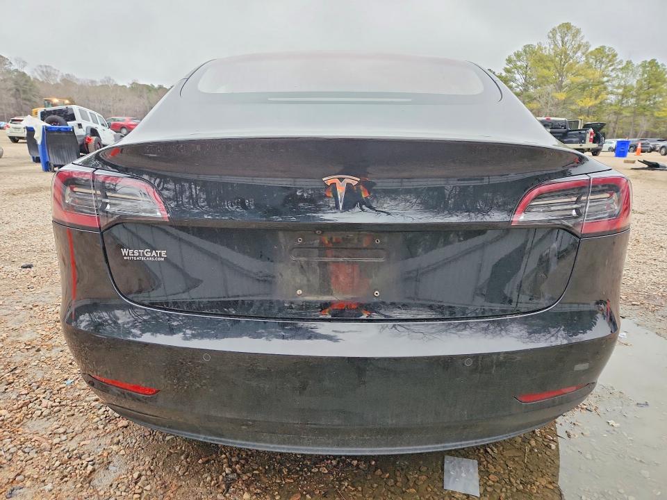 Продажа на аукционе авто 2018 Tesla Model 3, vin: 5YJ3E1EA5JF123303, номер лота: 75460815