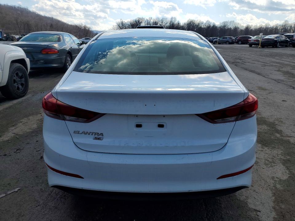 2018 Hyundai Elantra მანქანა იყიდება აუქციონზე, vin: 5NPD74LF8JH353062, აუქციონის ნომერი: 78979625