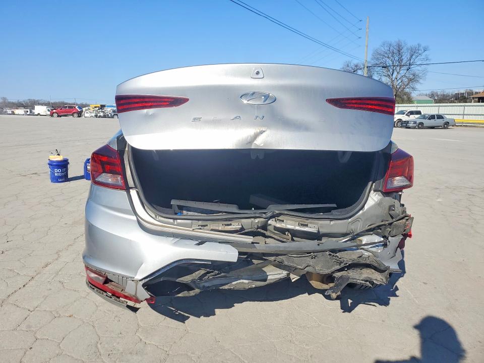 2020 Hyundai Elantra მანქანა იყიდება აუქციონზე, vin: 5NPD84LFXLH588059, აუქციონის ნომერი: 77132345