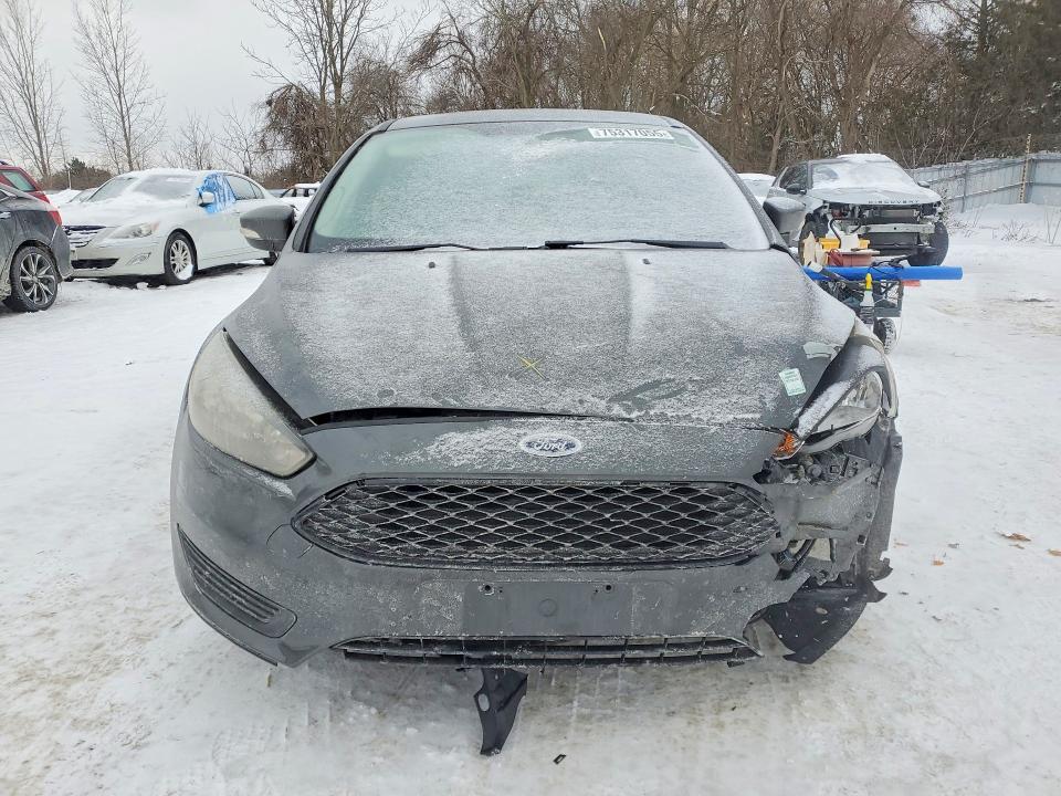 Продажа на аукционе авто 2015 Ford Focus, vin: 1FADP3K21FL358900, номер лота: 75317055