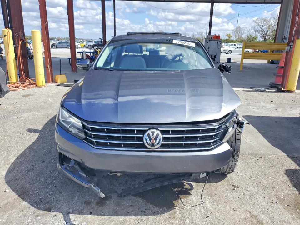 77592155 :رقم المزاد ، 1VWLA7A30KC002387 vin ، 2019 Volkswagen Passat مزاد بيع
