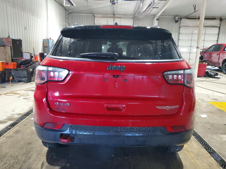 75797255 :رقم المزاد ، 3C4NJDDB3LT195721 vin ، 2020 Jeep Compass مزاد بيع