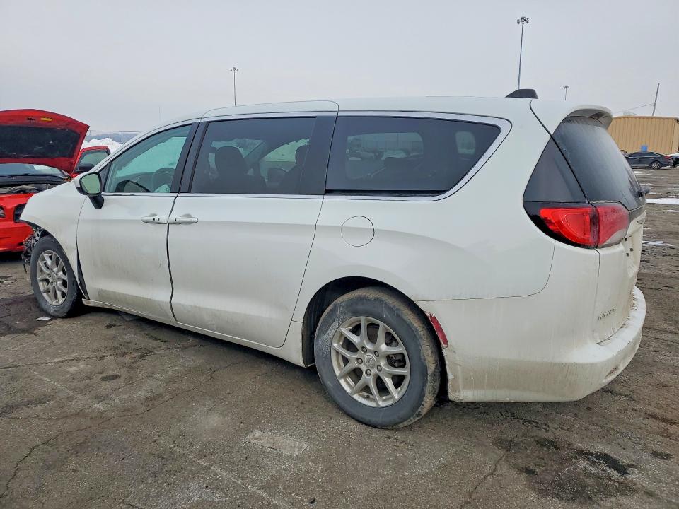 2022 Chrysler Voyager მანქანა იყიდება აუქციონზე, vin: 2C4RC1CG1NR103423, აუქციონის ნომერი: 75987345