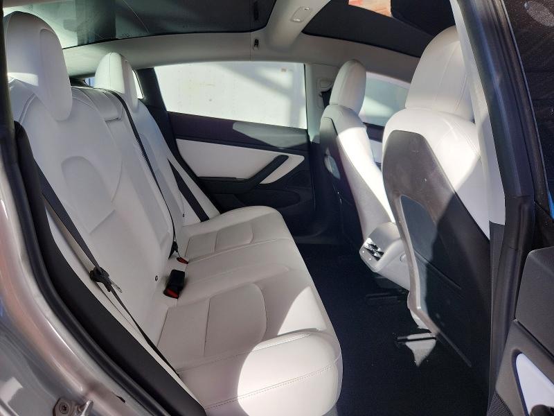78830005 :رقم المزاد ، 5YJ3E1EB7JF096209 vin ، 2018 Tesla Model 3 مزاد بيع