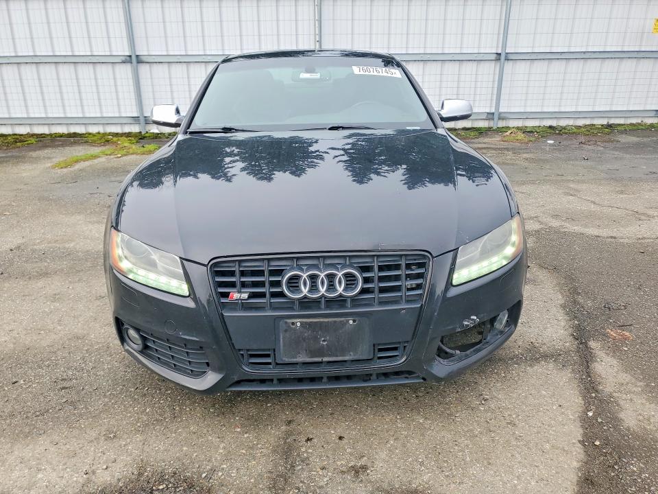 76076745 :رقم المزاد ، WAUVVAFR9BA043765 vin ، 2011 Audi S5 مزاد بيع