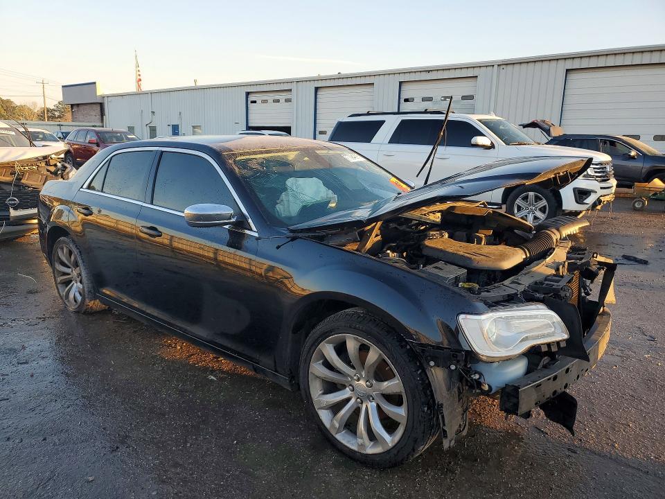 Продаж на аукціоні авто 2019 Chrysler 300, vin: 2C3CCAAG4KH746167, номер лоту: 77394295