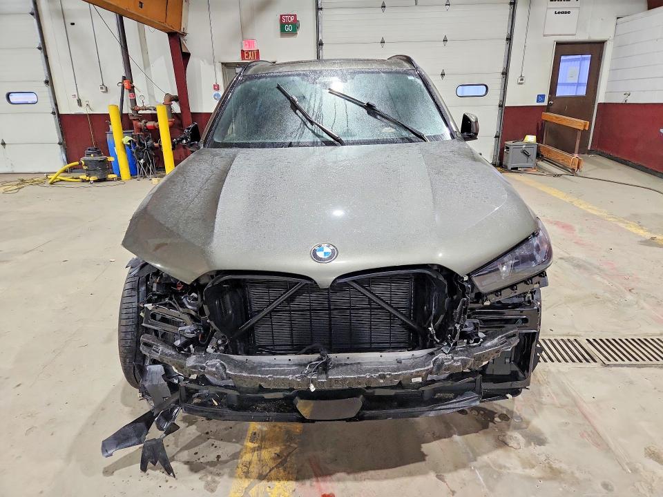 77672525 :رقم المزاد ، 5UX23EU01R9S38938 vin ، 2024 Bmw X5 مزاد بيع