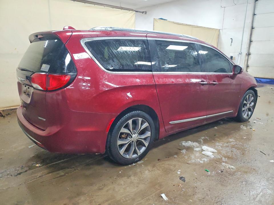 Продажа на аукционе авто 2017 Chrysler Pacifica, vin: 2C4RC1GG7HR512377, номер лота: 75761825